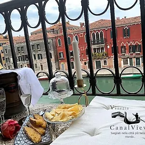  Проживание в семье Canal View Италия