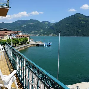 Apartament Casa Paradise, Castro (Lombardy)